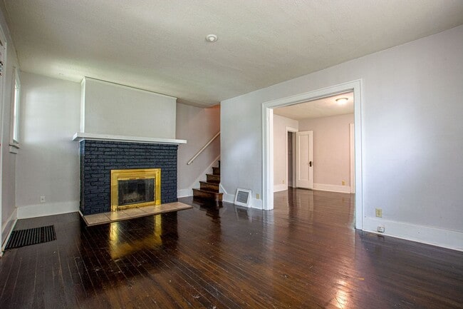 4934-4936 Davenport St in Omaha, NE - Building Photo - Building Photo