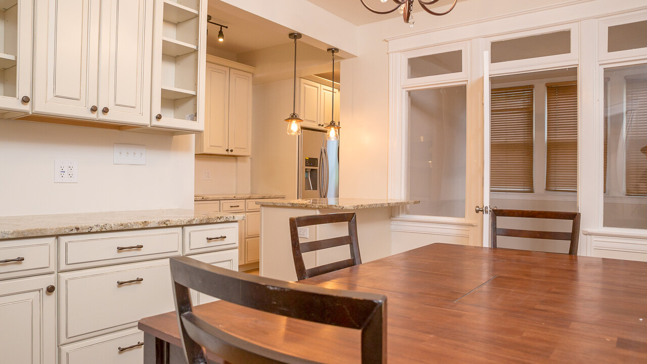 1931 37th St NW in Washington, DC - Building Photo