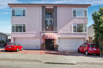 872 Warfield Ave in Oakland, CA - Building Photo - Primary Photo