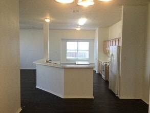 300 Trailwood Dr in Allen, TX - Building Photo - Building Photo