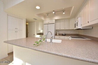 5326 N Las Casitas Pl in Phoenix, AZ - Building Photo - Building Photo