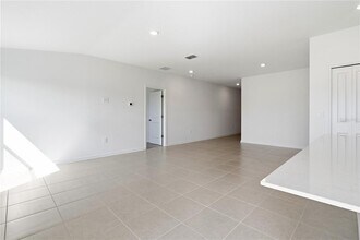 5662 Portico Pl in Kissimmee, FL - Building Photo - Building Photo