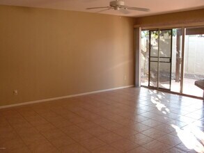 521 W Duke Dr in Tempe, AZ - Building Photo - Building Photo