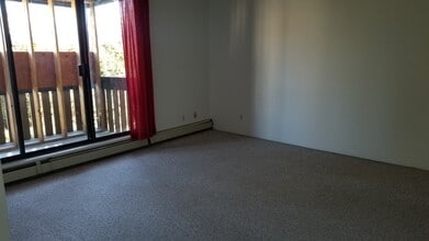 3663 W 16th Ave in Vancouver, BC - Building Photo - Building Photo