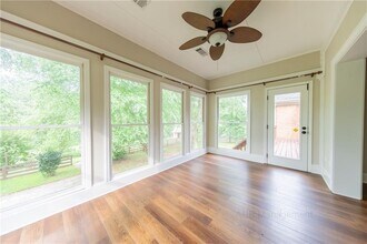 2267 Bascomb Carmel Rd in Woodstock, GA - Building Photo - Building Photo