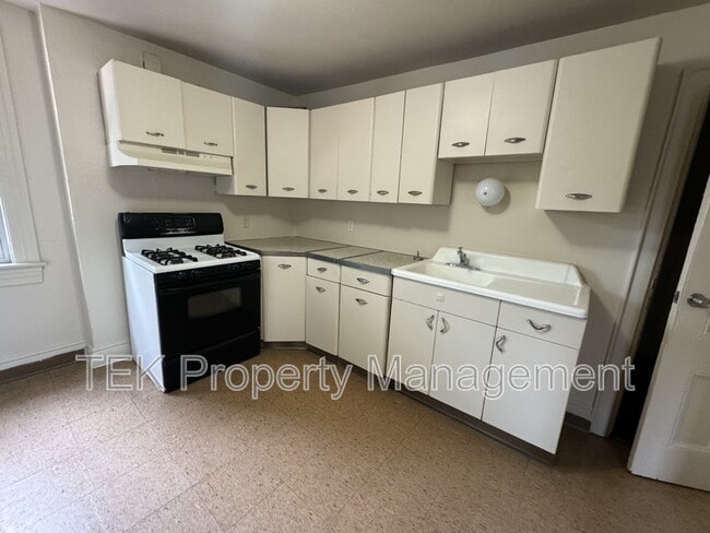 429 Orange St in Rochester, NY - Building Photo - Building Photo