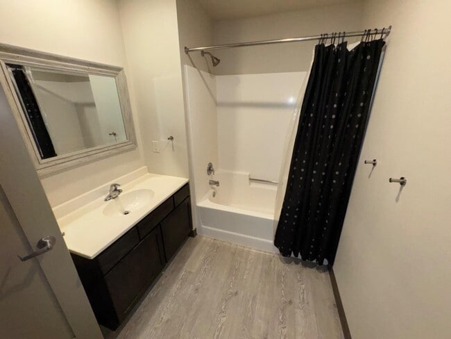 922 Charles St in La crosse, WI - Building Photo - Building Photo