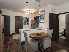 23West in Gainesville, FL - Building Photo - Building Photo