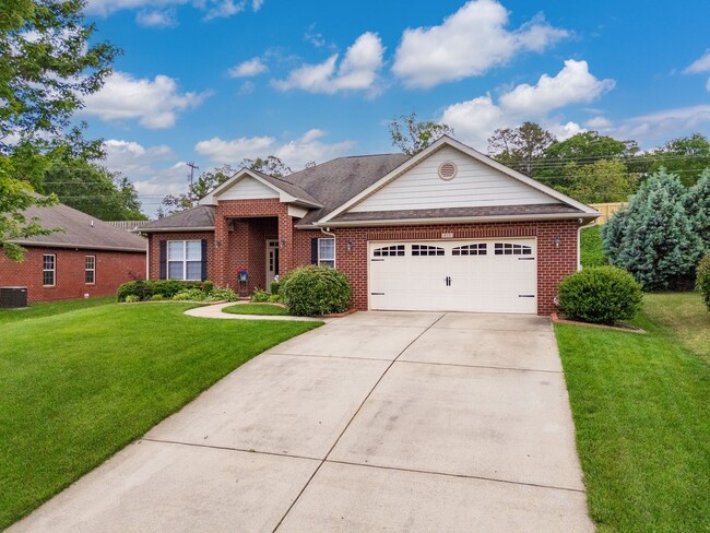 415 Jewelwood Dr in Lyman, SC - Foto de edificio - Building Photo