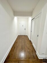 157e E 57th St in New York, NY - Building Photo - Building Photo