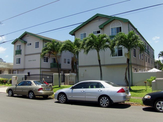 828 Lukepane Ave in Honolulu, HI - Building Photo - Building Photo