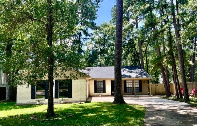 27 N Greenbud Ct