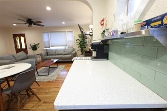 1137 Granada St in Clearwater, FL - Building Photo - Building Photo