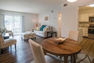 Ashwood Cove Apartments