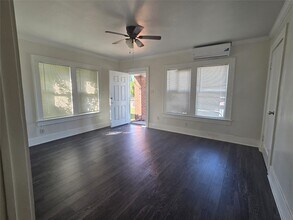 114 Canton St in Houston, TX - Building Photo - Building Photo