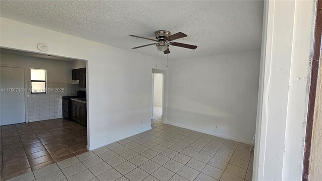 1442 NW 5th Ave in Fort Lauderdale, FL - Building Photo - Building Photo
