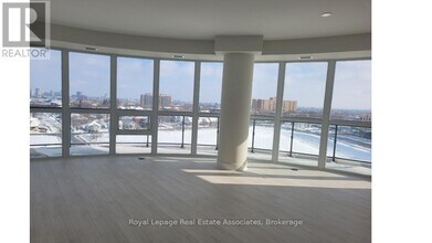 15 Lynch St in Brampton, ON - Building Photo - Building Photo