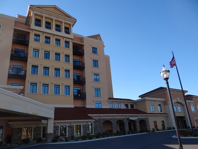 Grande Palazzo in Altoona, PA - Building Photo - Building Photo