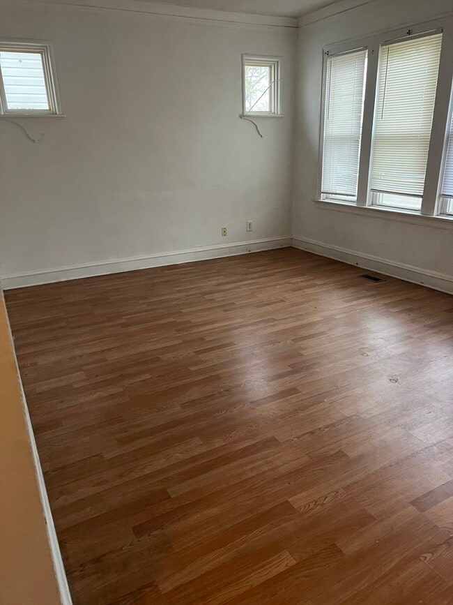 8416 S Euclid Ave in Chicago, IL - Building Photo - Building Photo