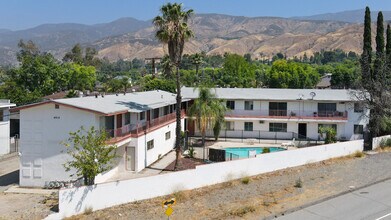 Sierra Vista in San Bernardino, CA - Building Photo - Building Photo