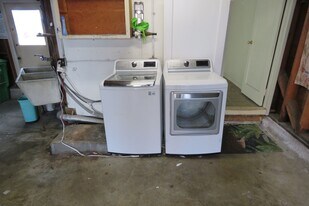 487 Monterey Blvd in San Francisco, CA - Building Photo