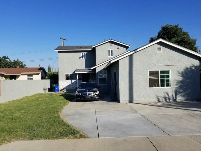 15306 El Camino Ave in Paramount, CA - Building Photo - Building Photo