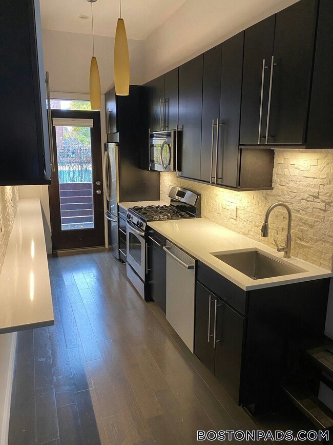 27 Worthington St in Boston, MA - Building Photo - Building Photo