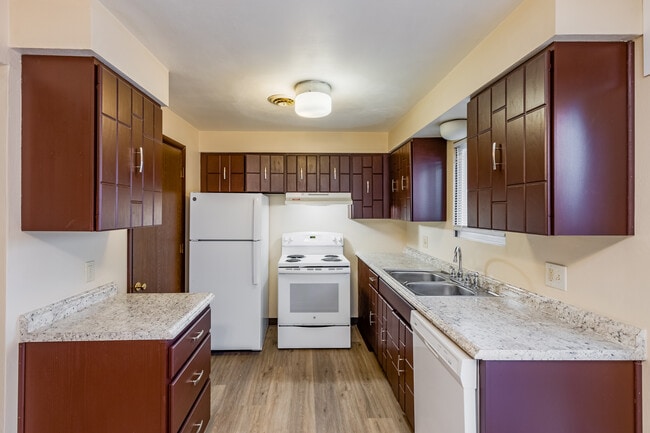 Briarwood Townhomes