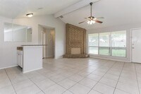 2311 W Greens Rd photo'