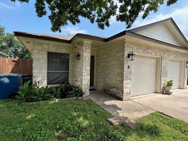 8710 Weiser Dr in Austin, TX - Building Photo - Building Photo