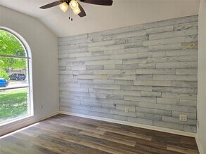 1229 Hughmont Dr in Pflugerville, TX - Building Photo - Building Photo