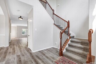 10511 Cosmos Canyon in Helotes, TX - Building Photo - Building Photo