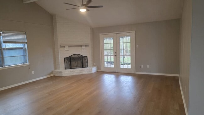 14855 Easingwold Dr in Houston, TX - Foto de edificio - Building Photo