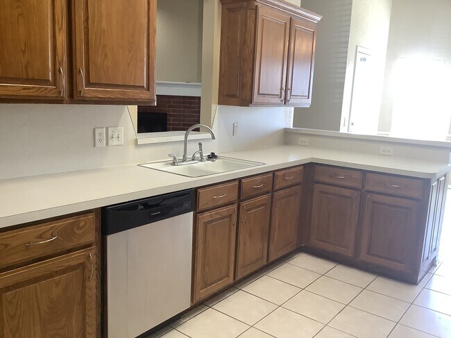 700 SW 156th Pl in Oklahoma City, OK - Building Photo - Building Photo