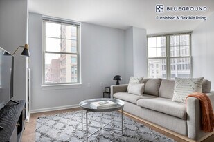 632 Massachusetts Ave in Cambridge, MA - Building Photo