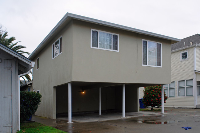 2722 S St in Sacramento, CA - Foto de edificio - Building Photo