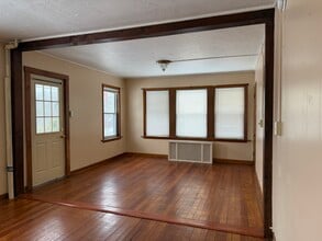 42 Connecticut Mills Ave, Unit 42 A in Killingly, CT - Foto de edificio - Building Photo