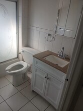 547 70th St, Unit 2 in Guttenberg, NJ - Building Photo - Building Photo