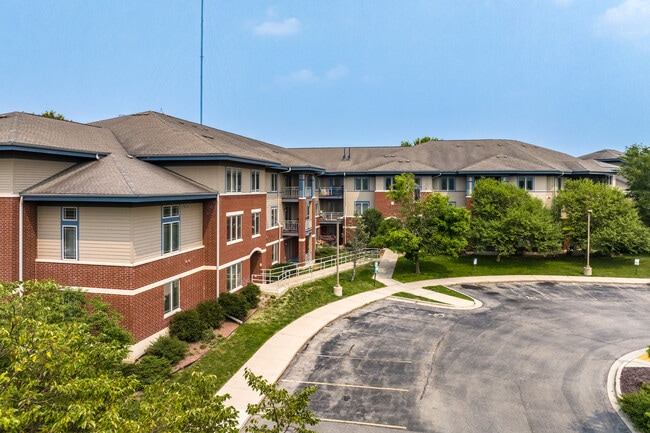 Prairie Park Senior Apartments in Madison, WI - Foto de edificio - Building Photo