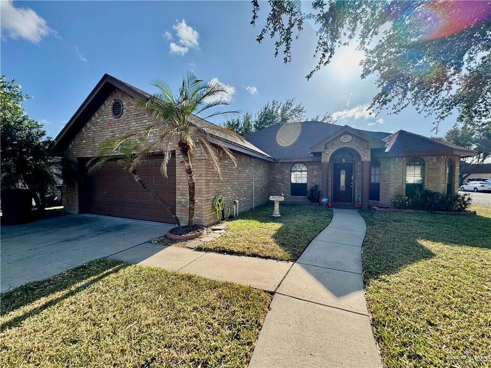 3507 N 34th Ln in McAllen, TX - Building Photo