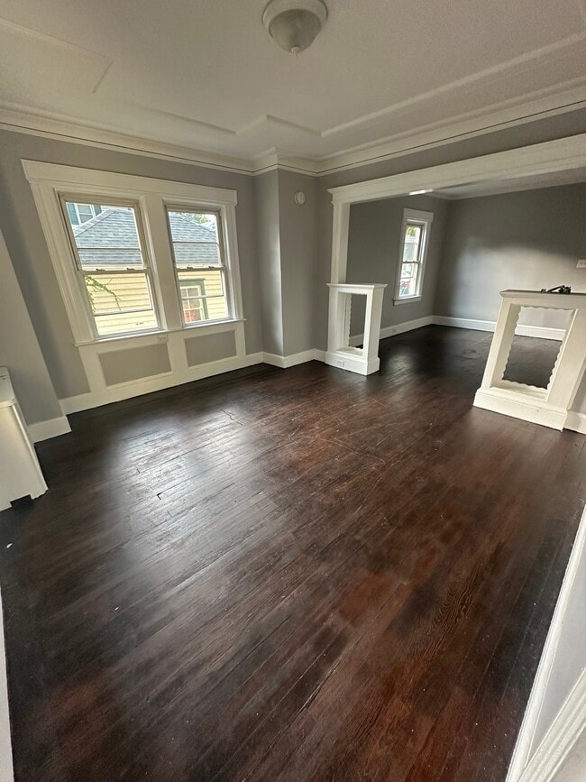 68 Clark St in Hillside, NJ - Foto de edificio - Building Photo