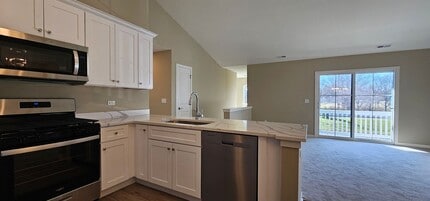 422 Timber Pointe Dr in Joliet, IL - Building Photo - Building Photo