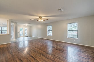 1519 Jasmine in Schertz, TX - Building Photo - Building Photo