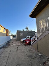 151 W Imperial Hwy in Los Angeles, CA - Building Photo - Building Photo