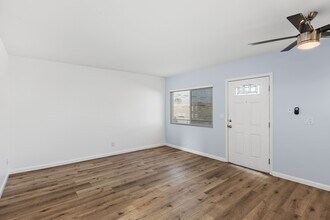 1413 Hemlock Ave, Unit D in Imperial Beach, CA - Building Photo - Building Photo