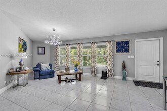 15240 SW 188th St in Miami, FL - Building Photo - Building Photo