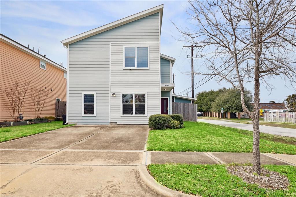 4343 Cetti St in Houston, TX - Building Photo