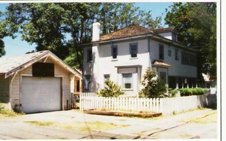 733 B St in Tracy, CA - Building Photo