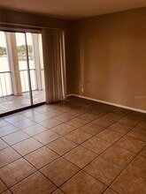 524 Orange Dr, Unit 33 in Altamonte Springs, FL - Building Photo - Building Photo
