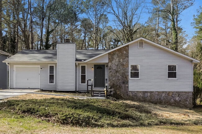 property at 3860 Ferncliff Rd SW
